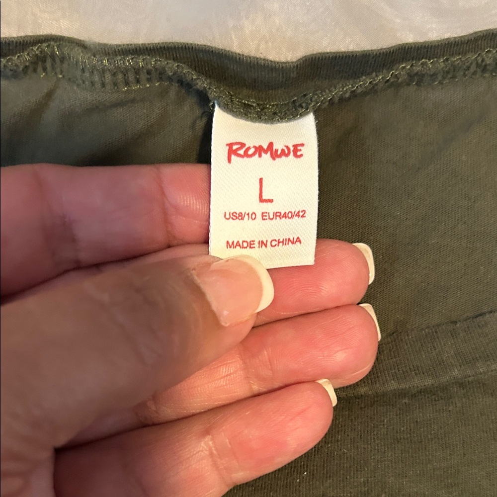ROMWE Olive Green Graphic Tee - Picture 3 of 5